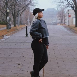 Tommy Hilfiger Crop Sweatshirt